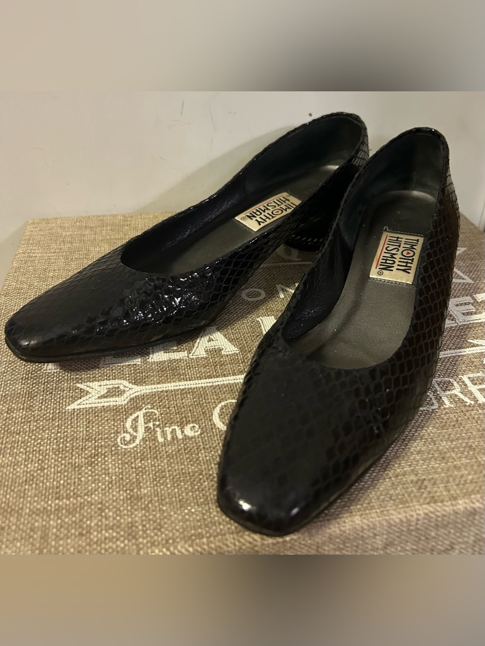 Vintage Timothy Hitsman Black Snakeskin Pumps With Snake Detail On Back